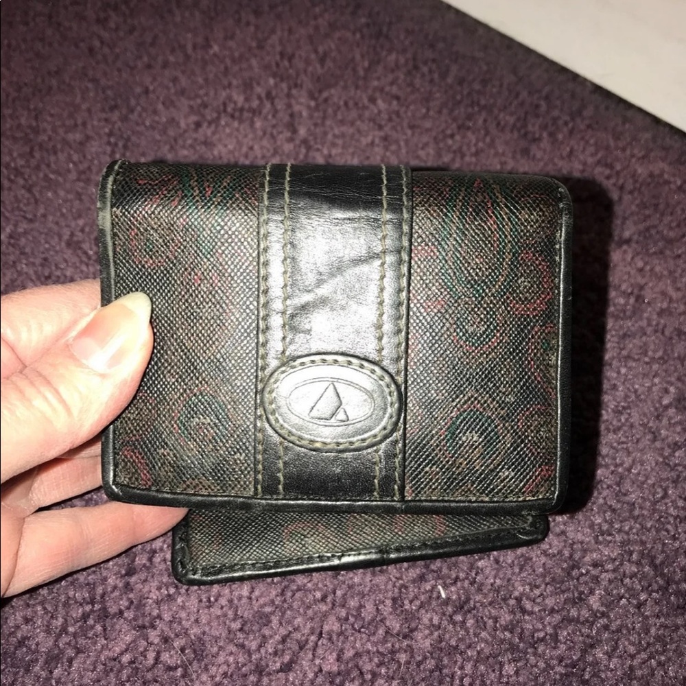 Vintage Liz Claiborne paisley women’s wallet